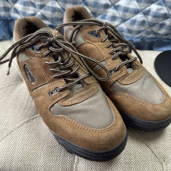 Vasque Womens Suede Lace Up Outdoor Hiking Boots Size 9.5 - Picture 1 of 6
